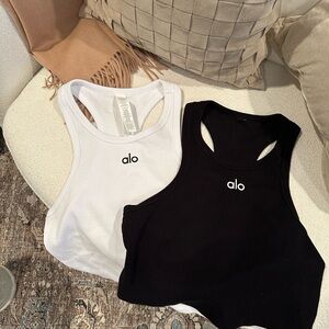 Two Alo Yoga aspire tanks. Selling together. Both size L. (2 for the price of 1)